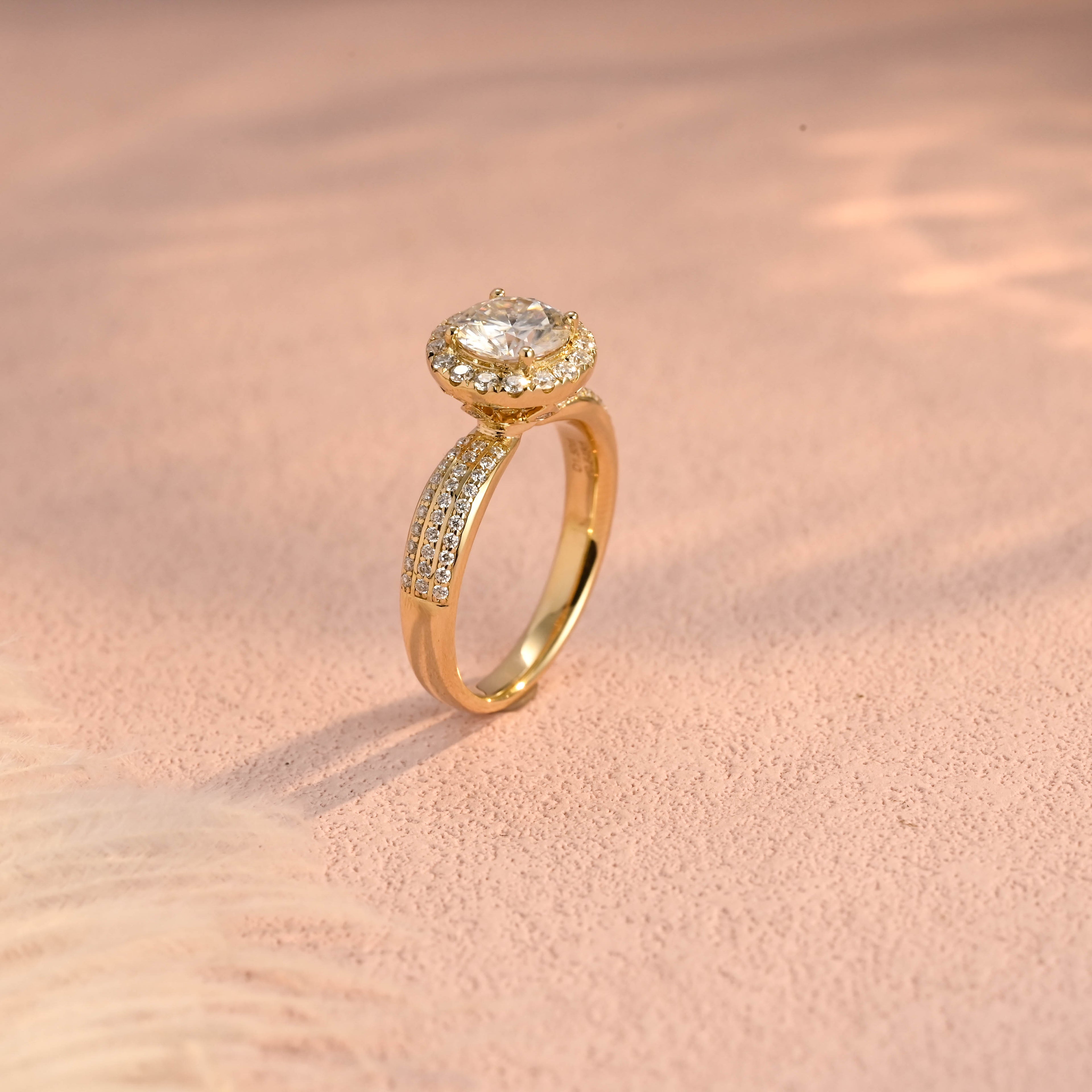 IGI Certified 1-5 Carat Round Brilliant Lab Grown Diamond Ring | D VS1 Ideal Cut | 14K 18K Gold & Platinum