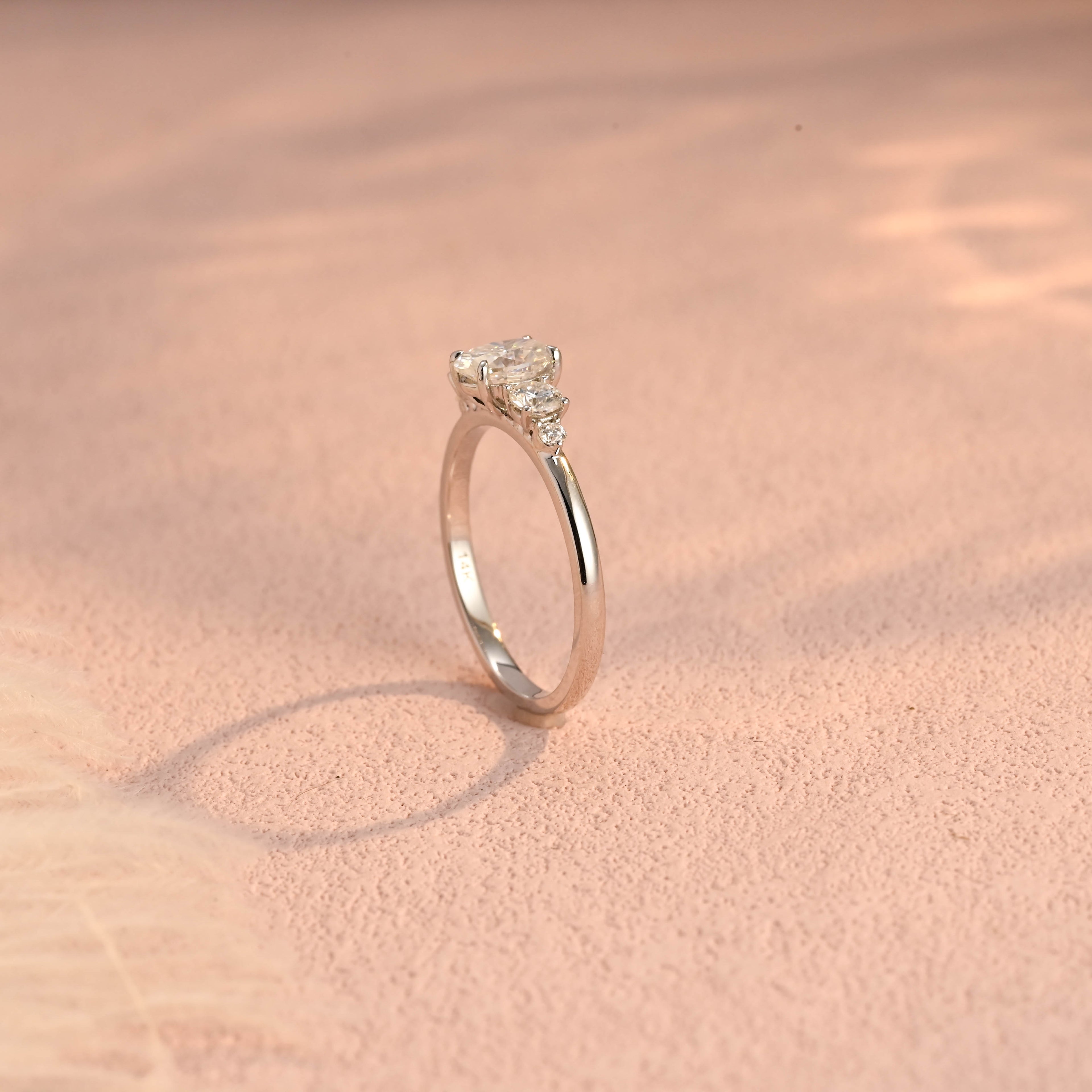 IGI Certified 1-5 Carat Oval Cut Lab Grown Diamond Ring | D VS1 EX | 14K 18K Gold & Platinum