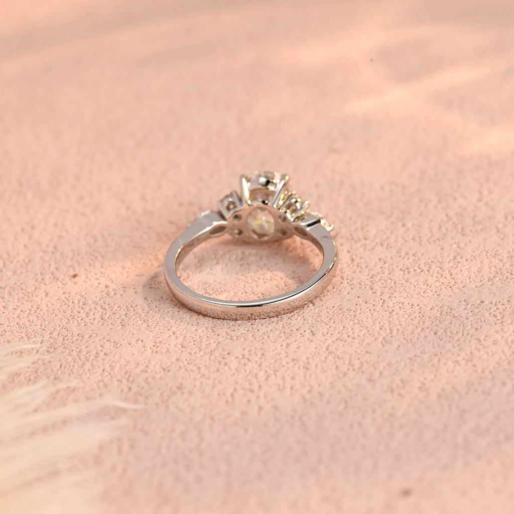IGI Certified 1-5 Carat Oval Cut Lab Grown Diamond Ring | D VS1 EX | 14K 18K Gold & Platinum
