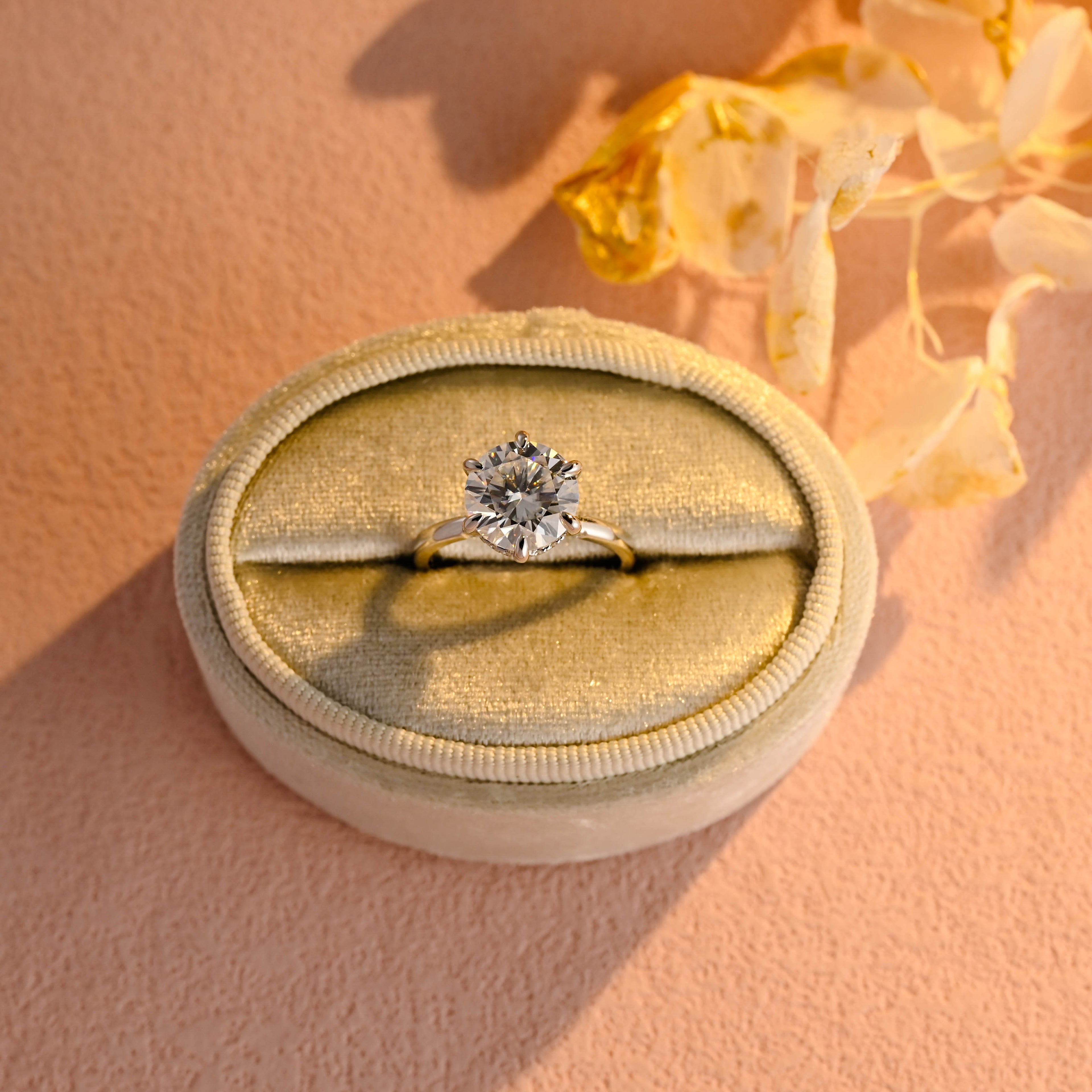 IGI Certified 1-5 Carat Round Brilliant Lab Grown Diamond Ring | D VS1 Ideal Cut | 14K 18K Gold & Platinum