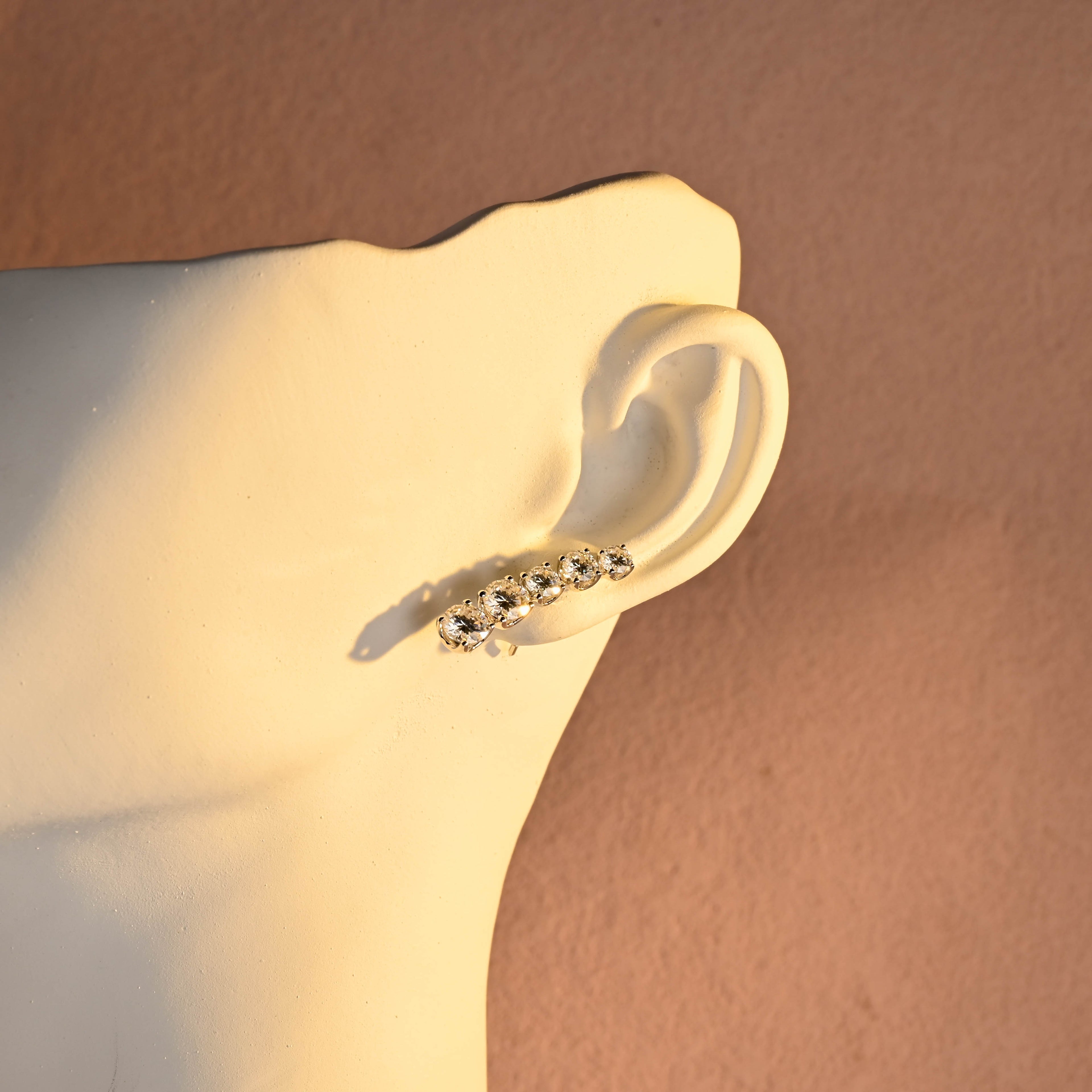 5-Stone Round Lab Grown Diamond Gradient Studs | D-E VVS-VS | 14K 18K Gold