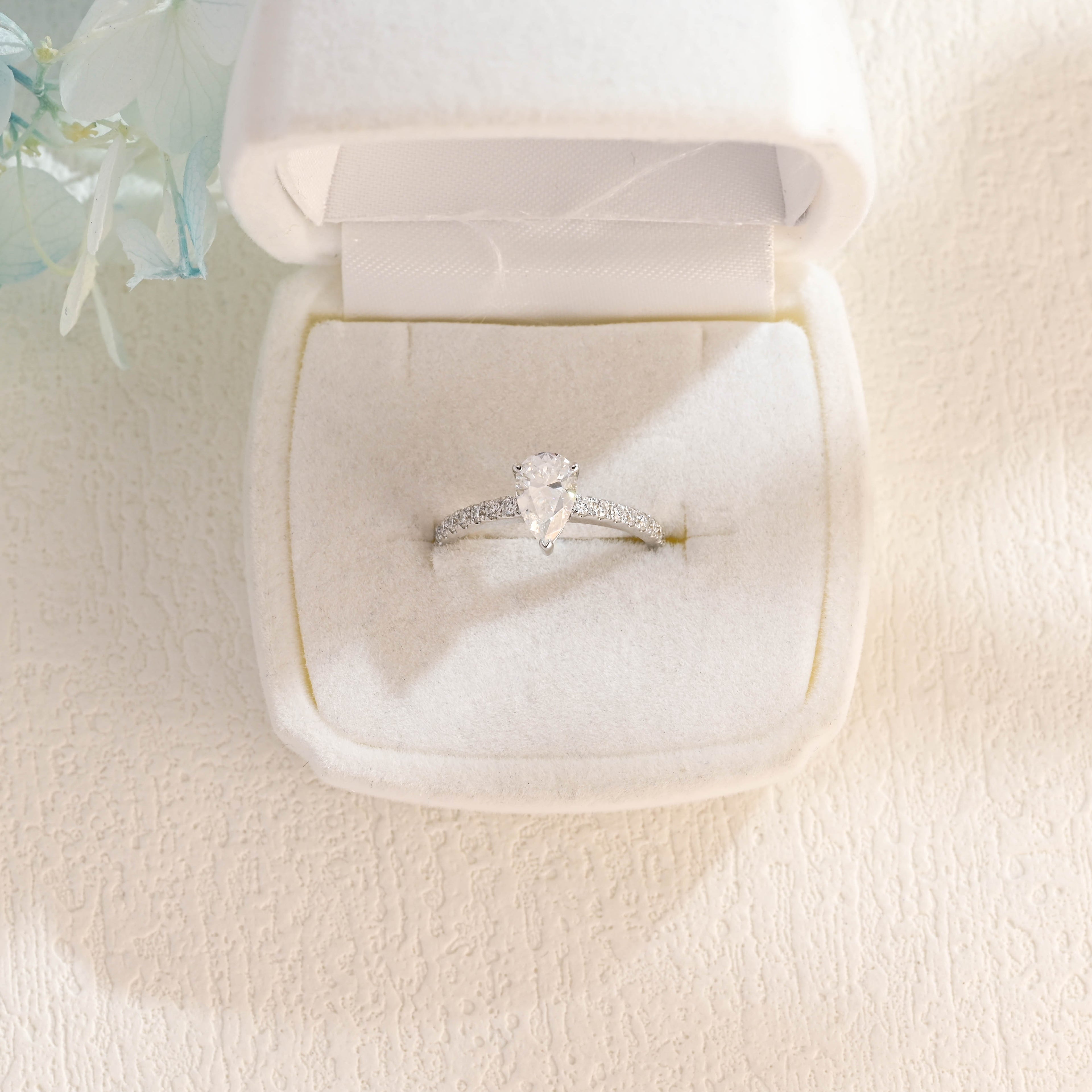 IGI Certified 1-5 Carat Pear Shaped Lab Grown Diamond Ring | D VS1 EX | 14K 18K Gold & Platinum
