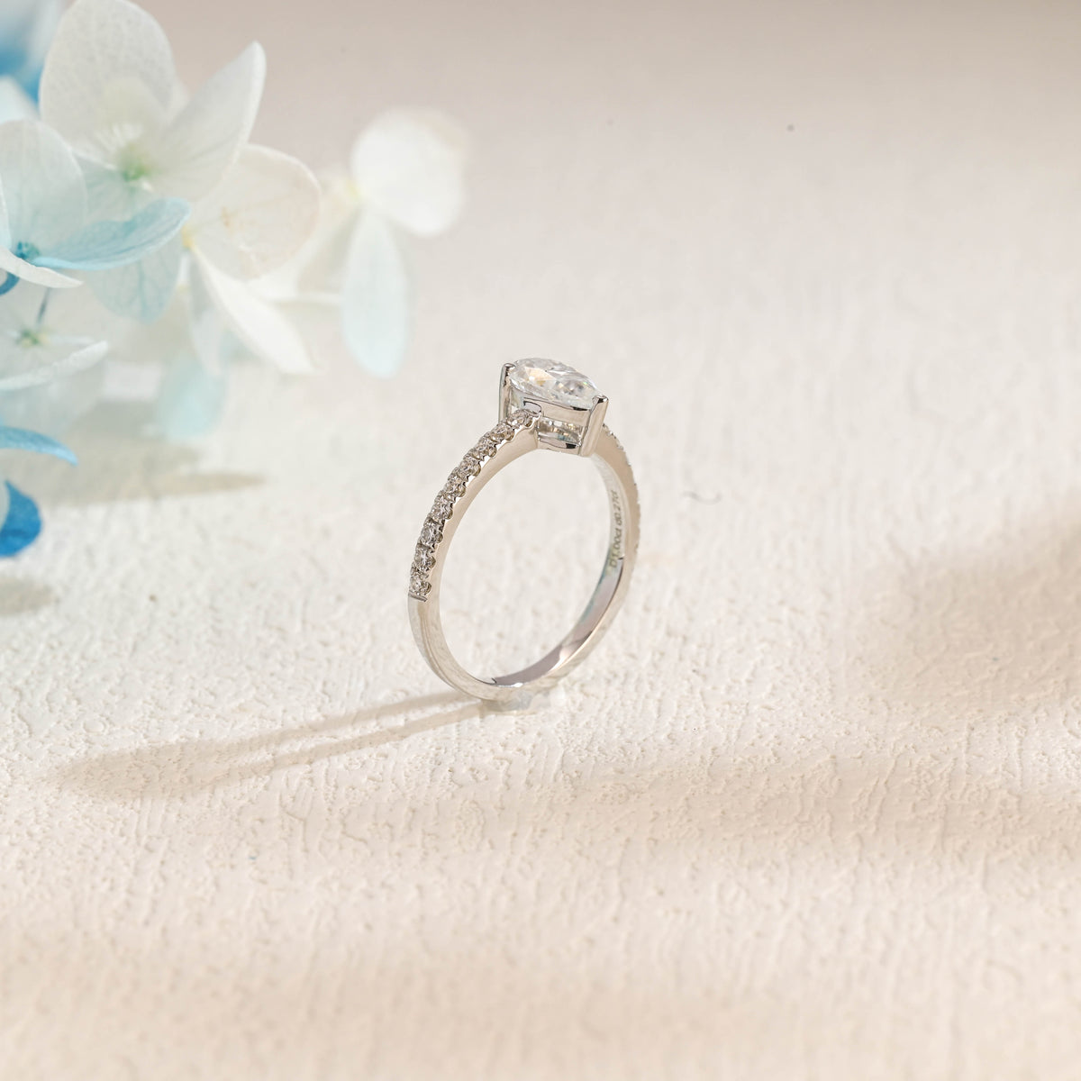 Luxury IGI Certified 1-5 Carat Pear Shaped Lab Grown Diamond Ring | D VS1 EX | 14K 18K Gold & Platinum