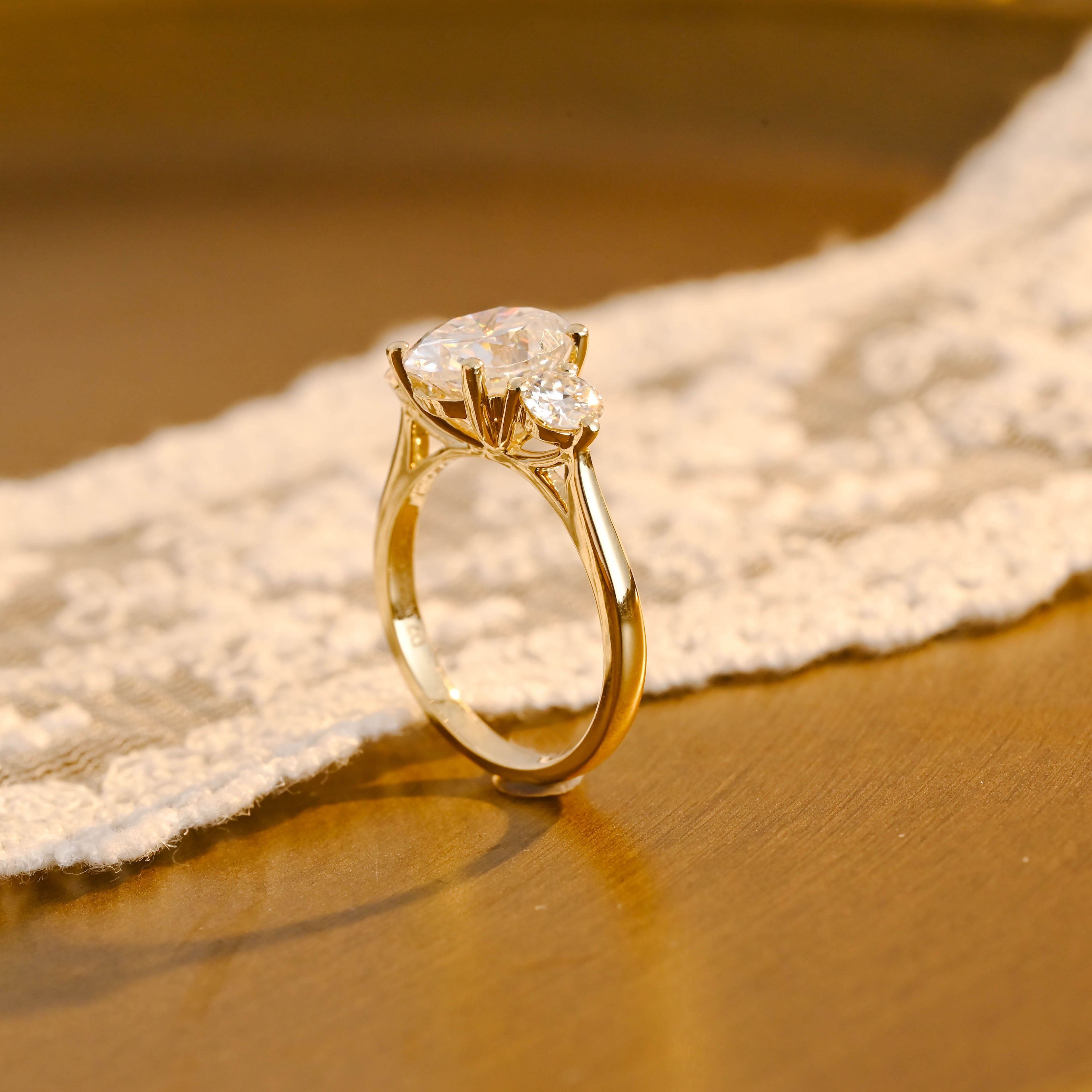 IGI Certified 1-5 Carat Oval Cut Lab Grown Diamond Ring | D VS1 EX | 14K 18K Gold & Platinum