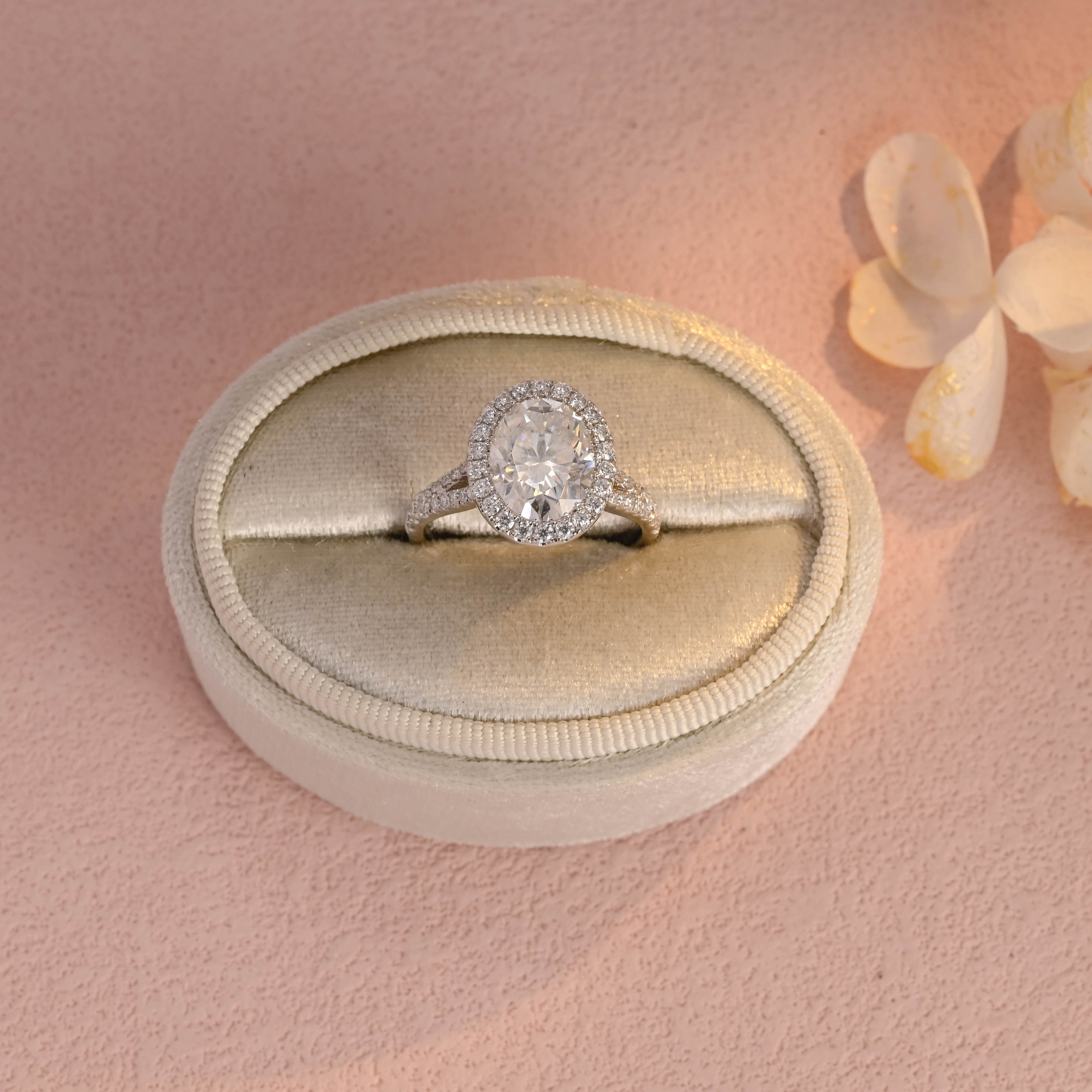 IGI Certified 1-5 Carat Oval Cut Lab Grown Diamond Ring | D VS1 EX | 14K 18K Gold & Platinum