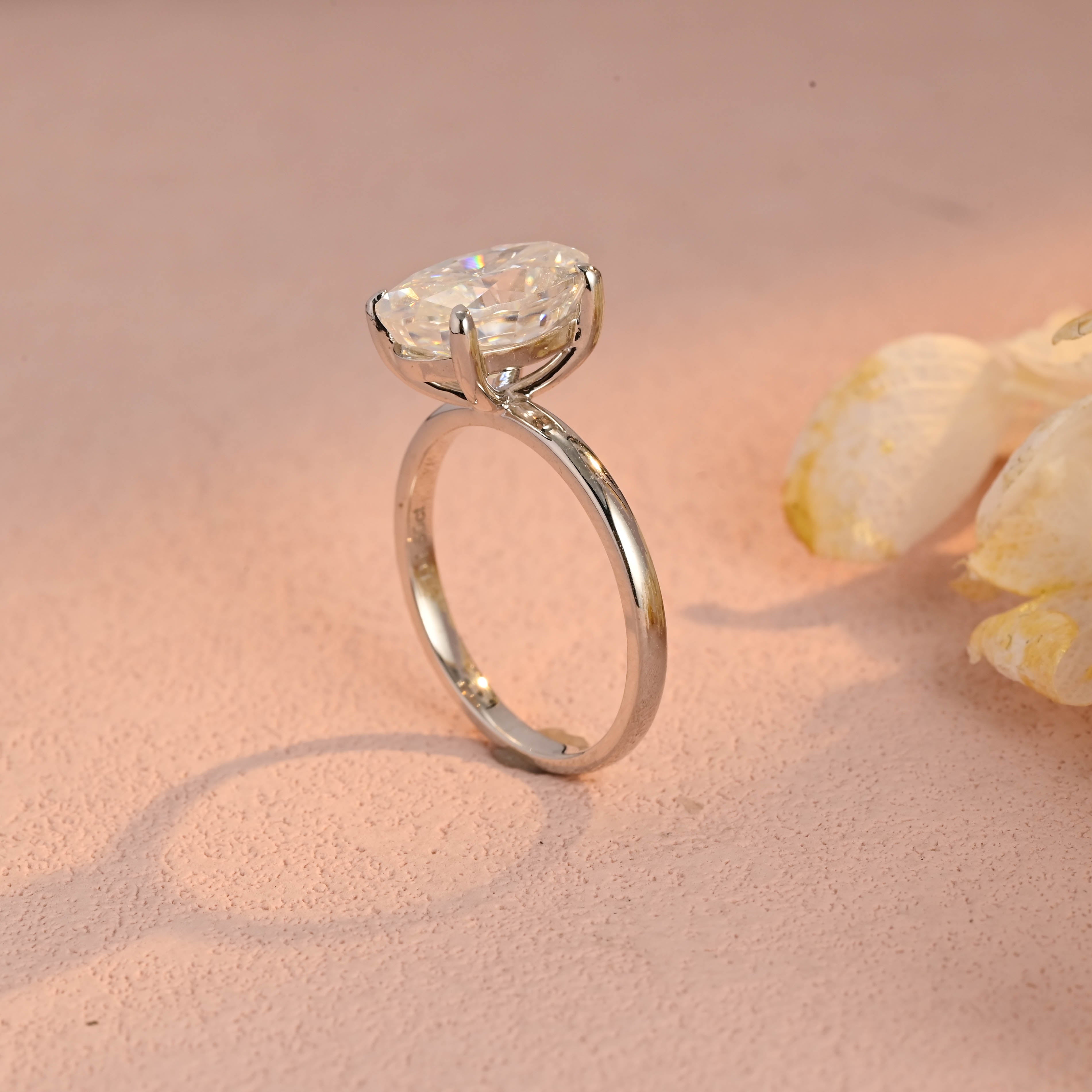 IGI Certified 1-5 Carat Oval Cut Lab Grown Diamond Ring | D VS1 EX | 14K 18K Gold & Platinum