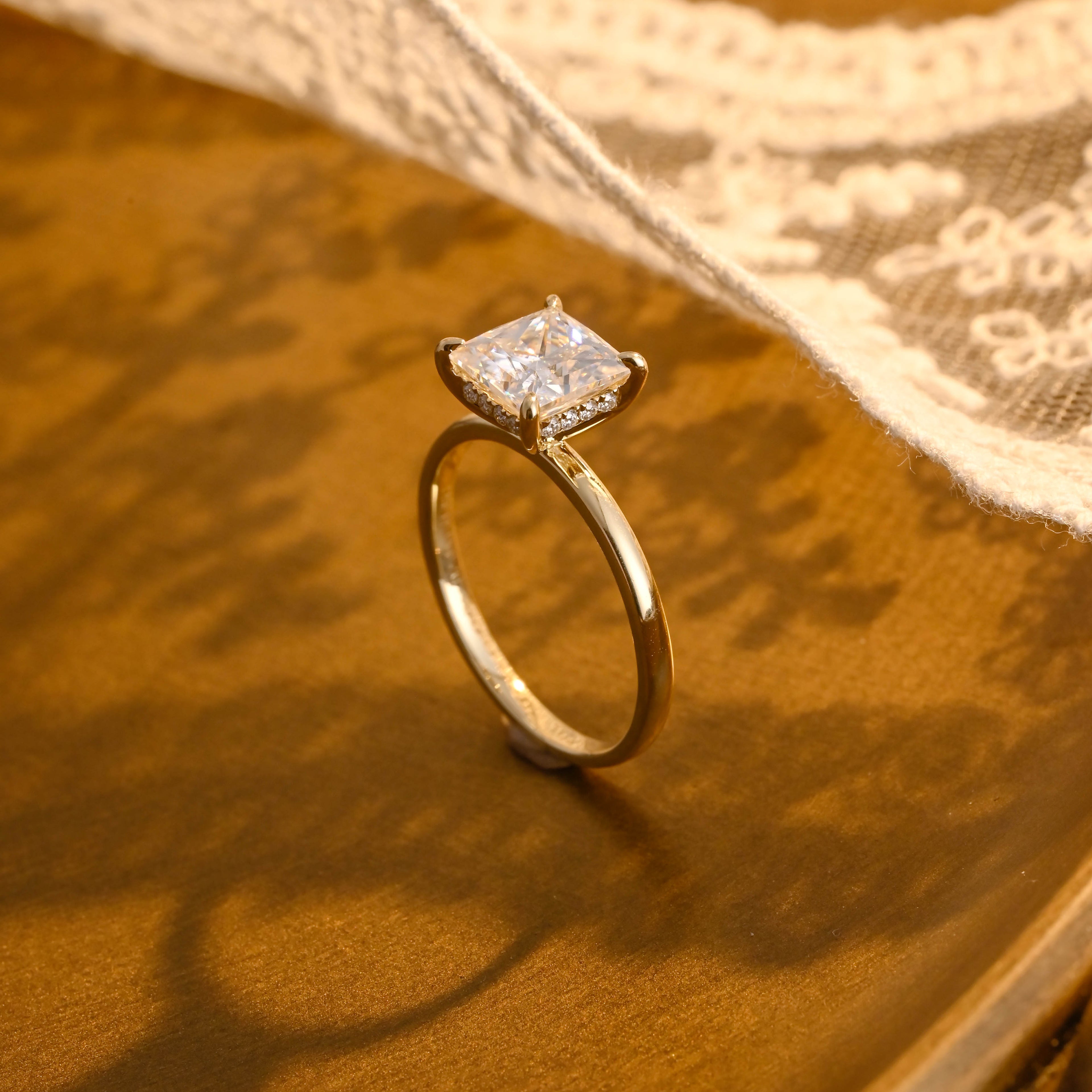 IGI Certified Princess Cut Lab Grown Diamond Ring - 1-5 CT D VS1 - 14K/18K Gold & Platinum