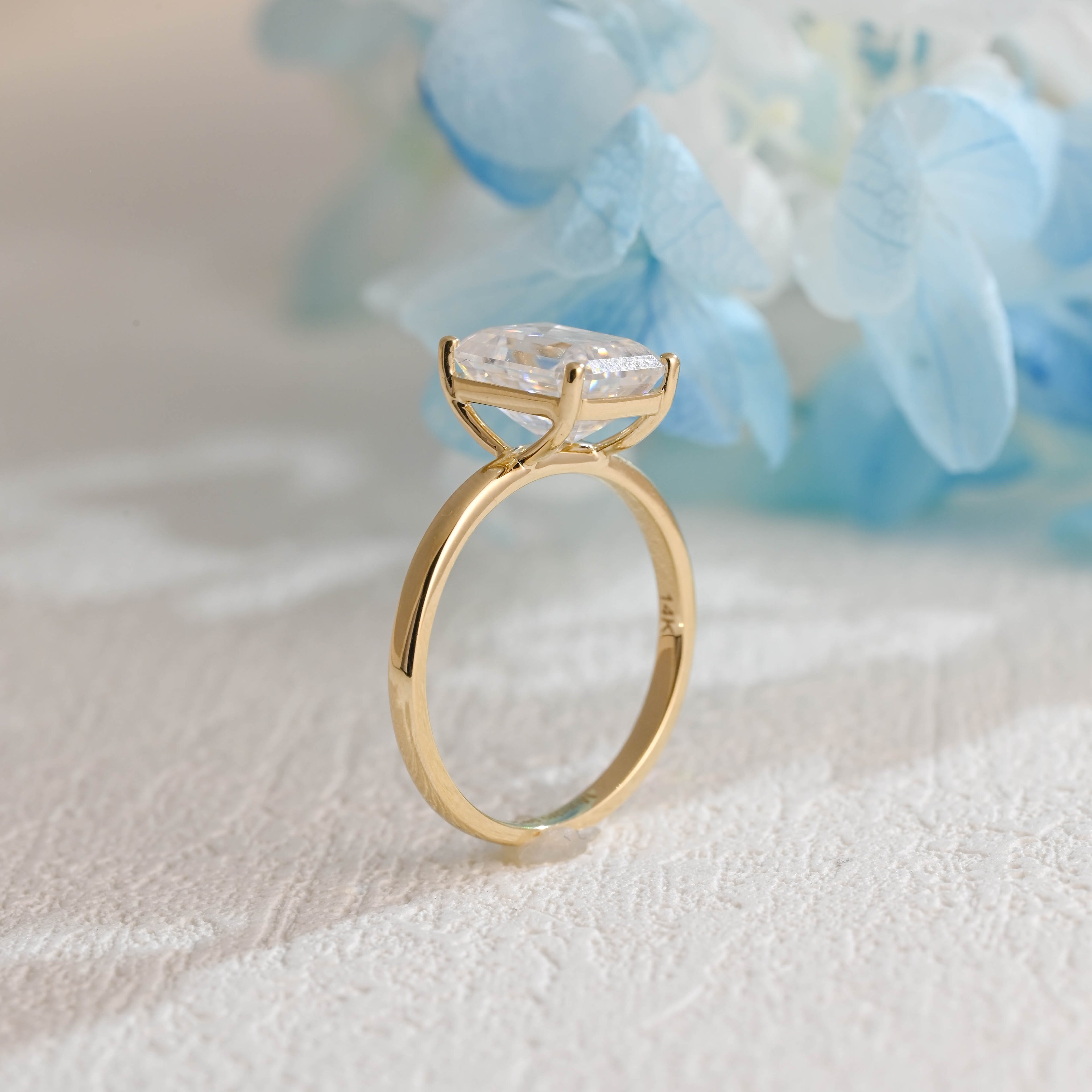 IGI Certified 1-5 Carat Emerald Cut Lab Grown Diamond Ring | D VS1 EX | 14K 18K Gold