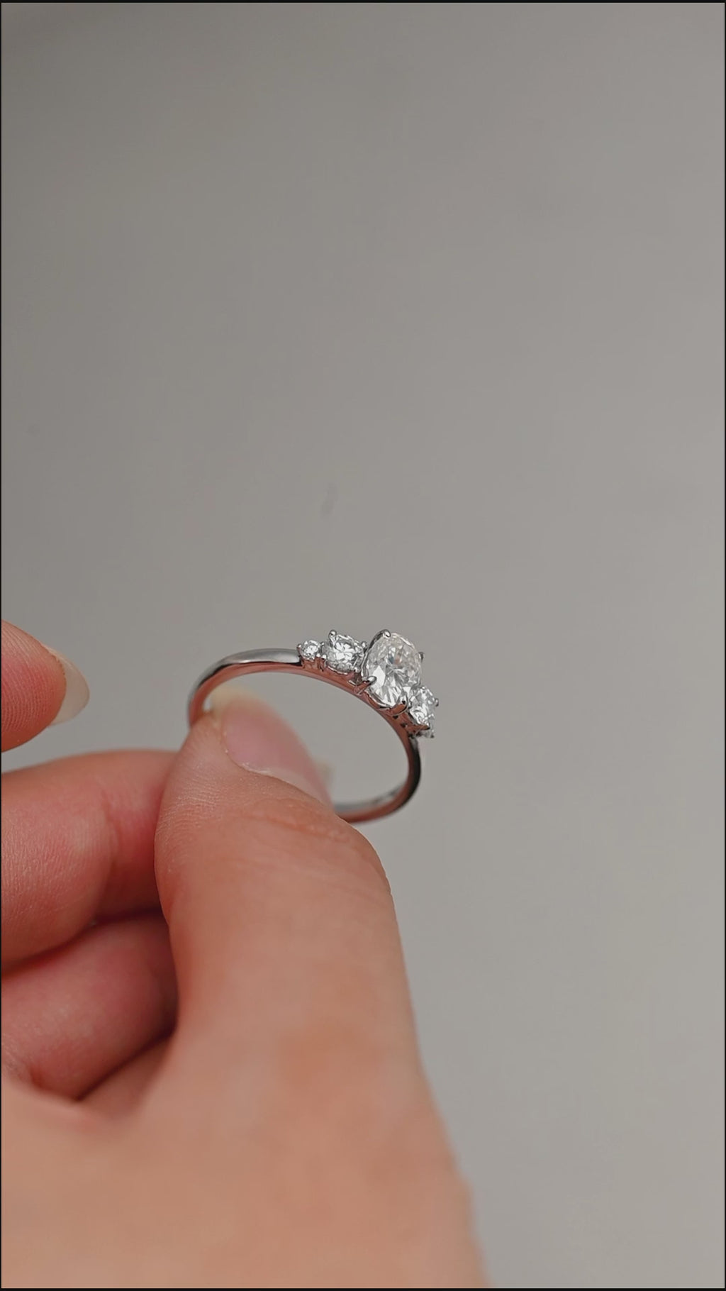 IGI Certified 1-5 Carat Oval Cut Lab Grown Diamond Ring | D VS1 EX | 14K 18K Gold & Platinum