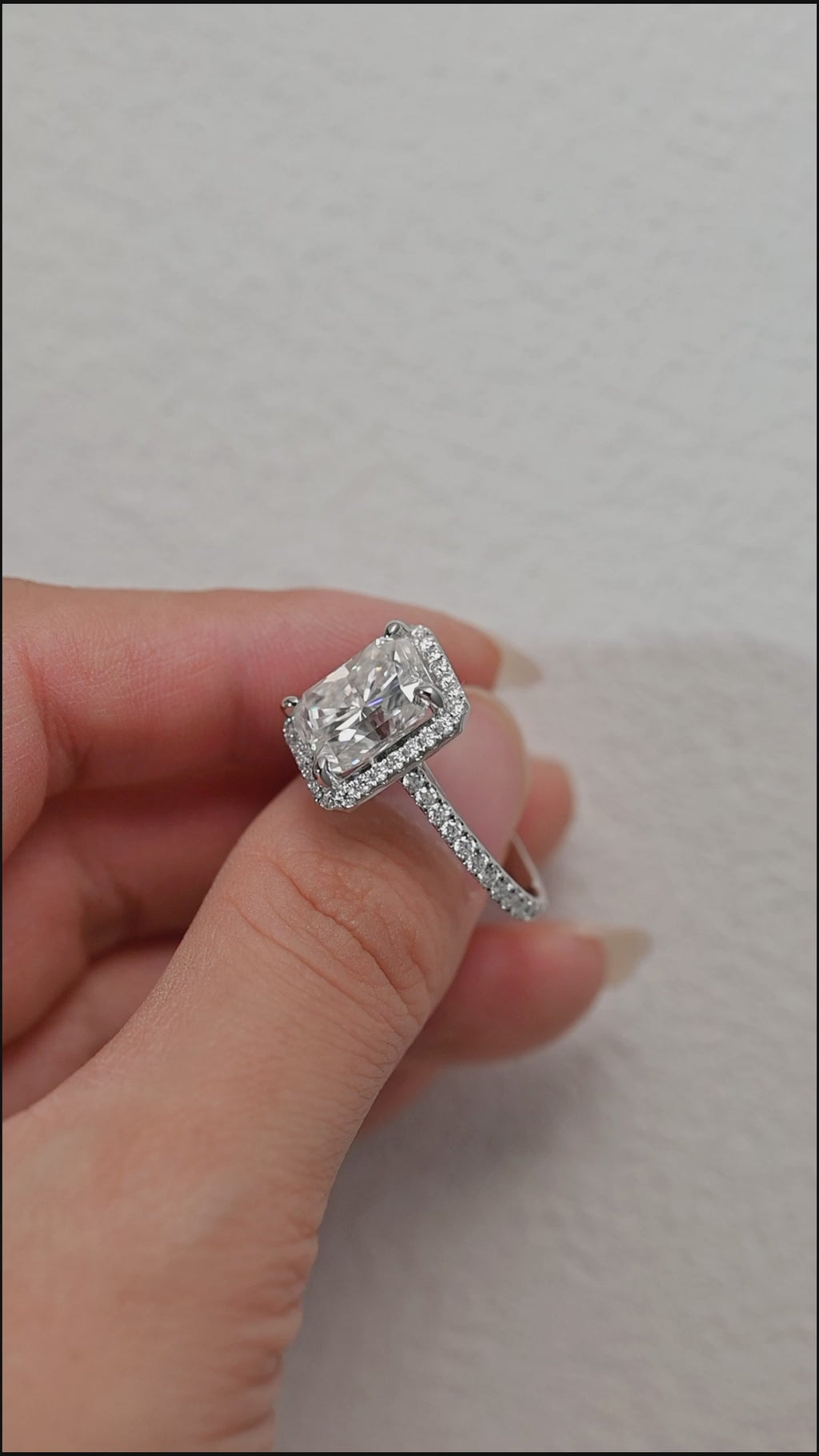 IGI Certified 1-5 Carat Radiant Cut Lab Grown Diamond Ring | D VS1 EX | 14K 18K Gold & Platinum