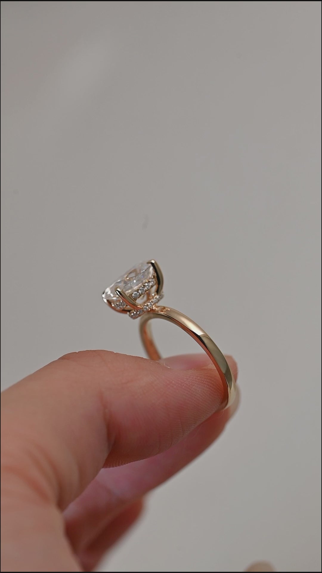 IGI Certified 1-5 Carat Oval Cut Lab Grown Diamond Ring | D VS1 EX | 14K 18K Gold & Platinum