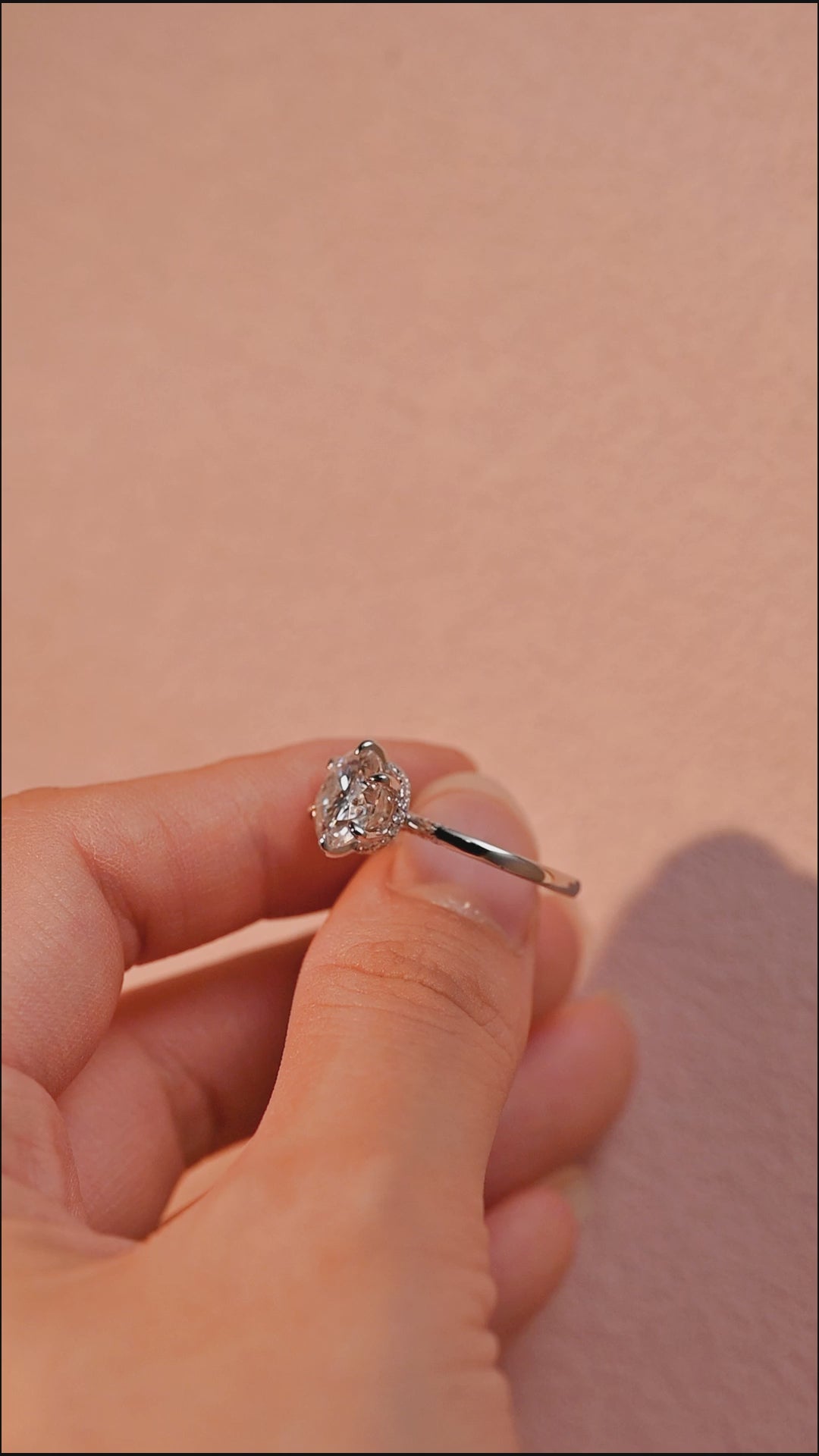 IGI Certified 1-5 Carat Round Brilliant Lab Grown Diamond Ring | D VS1 Ideal Cut | 14K 18K Gold & Platinum