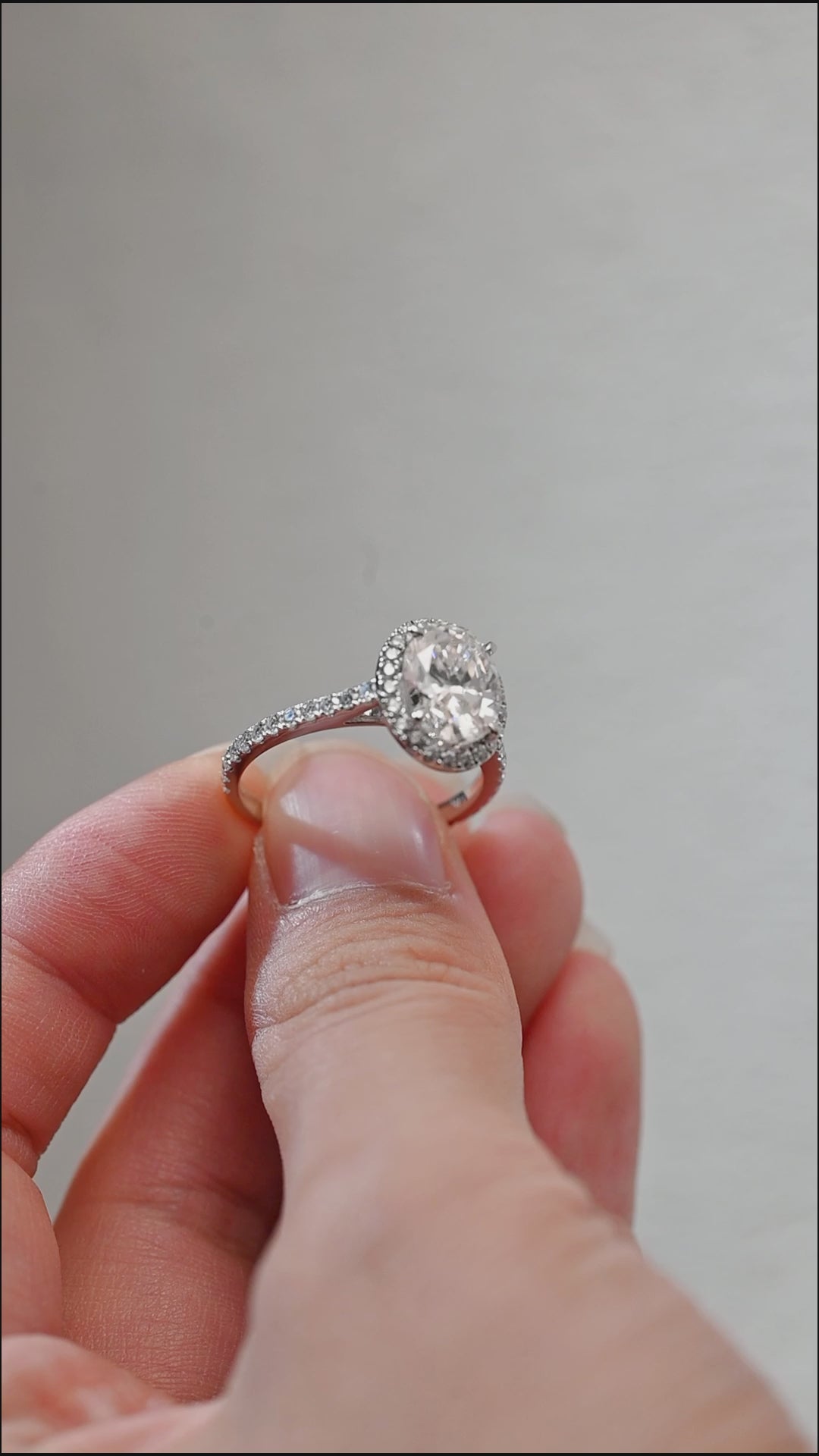IGI Certified 1-5 Carat Oval Cut Lab Grown Diamond Ring | D VS1 EX | 14K 18K Gold & Platinum