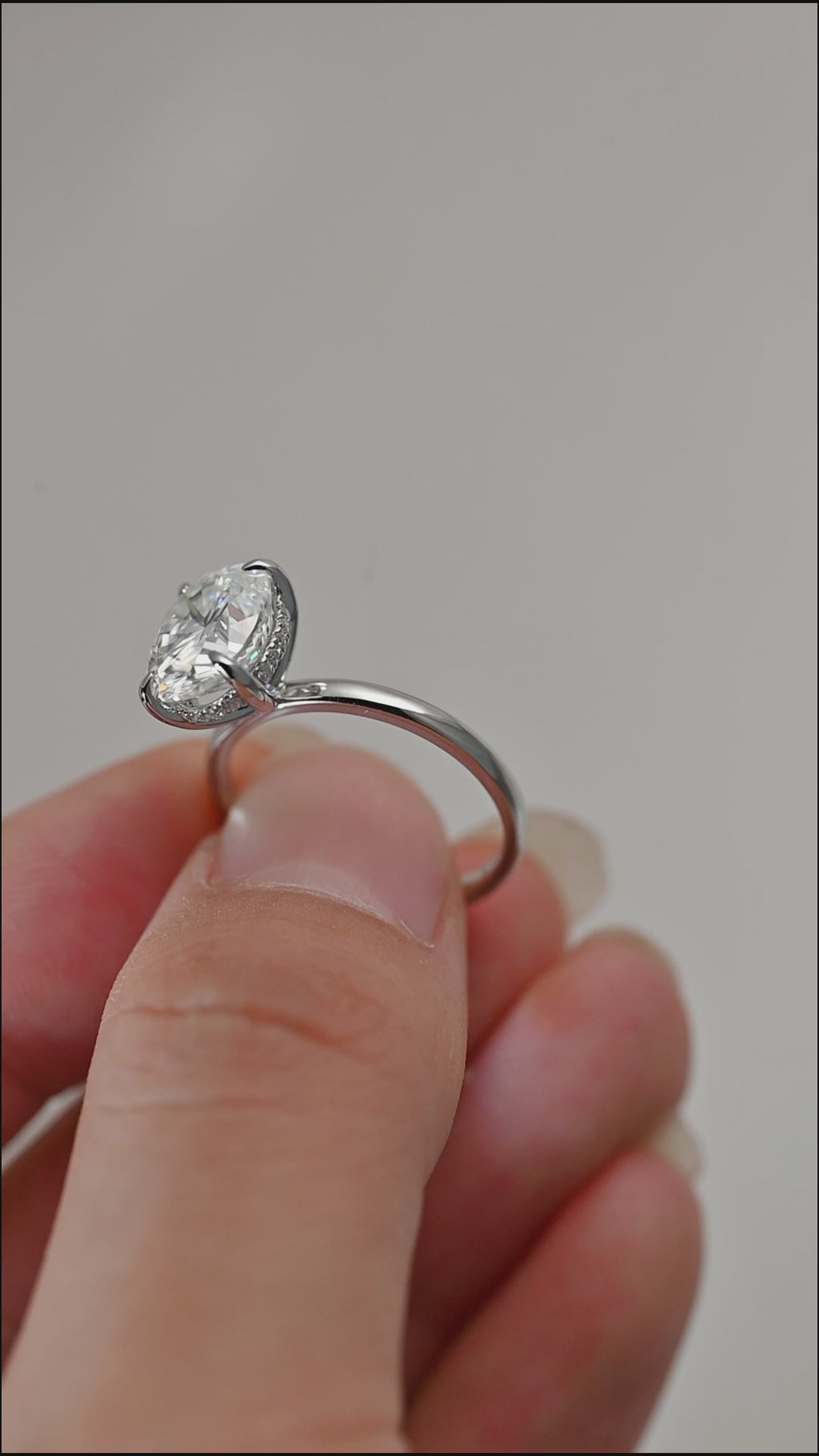 IGI Certified 1-5 Carat Oval Cut Lab Grown Diamond Ring | D VS1 EX | 14K 18K Gold & Platinum