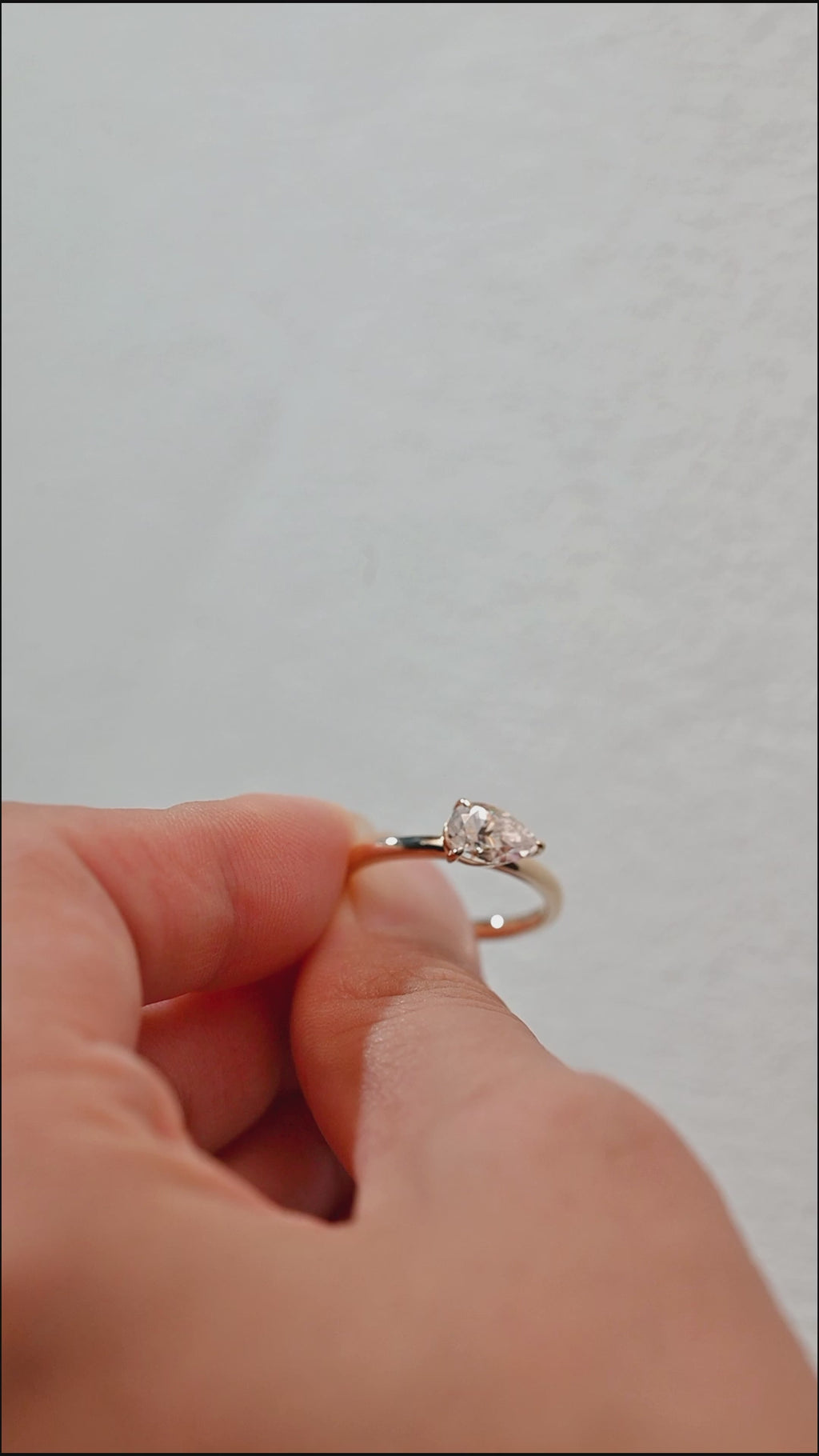 IGI Certified 1-5 Carat Pear Shaped Lab Grown Diamond Ring | D VS1 EX | 14K 18K Gold & Platinum