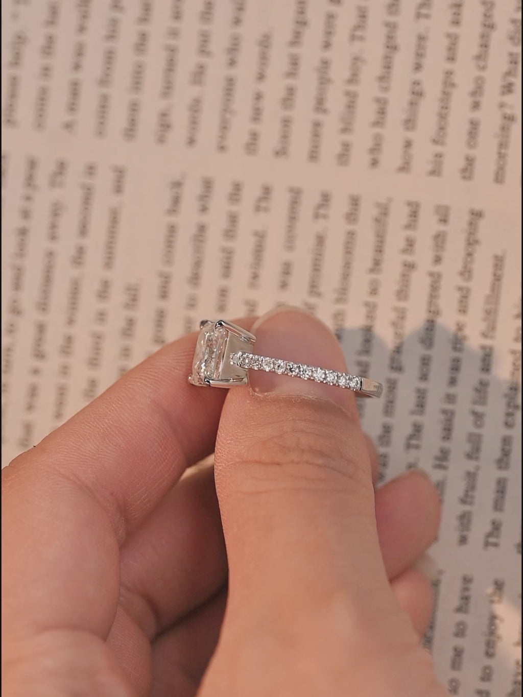 IGI Certified Princess Cut Lab Grown Diamond Ring - 1-5 CT D VS1 - 14K/18K Gold & Platinum