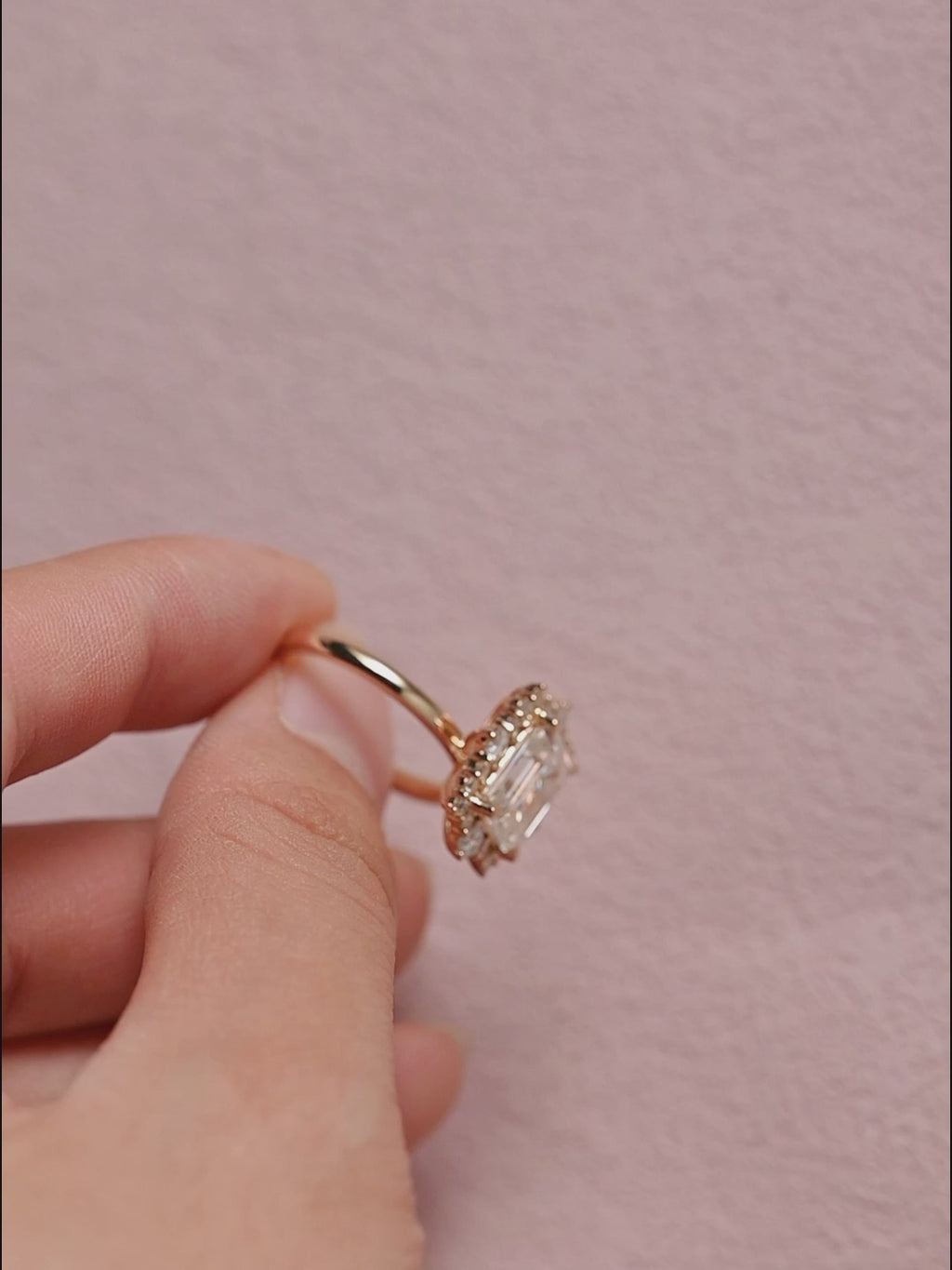 IGI Certified 1-5 Carat Emerald Cut Lab Grown Diamond Ring | D VS1 EX | 14K 18K Gold