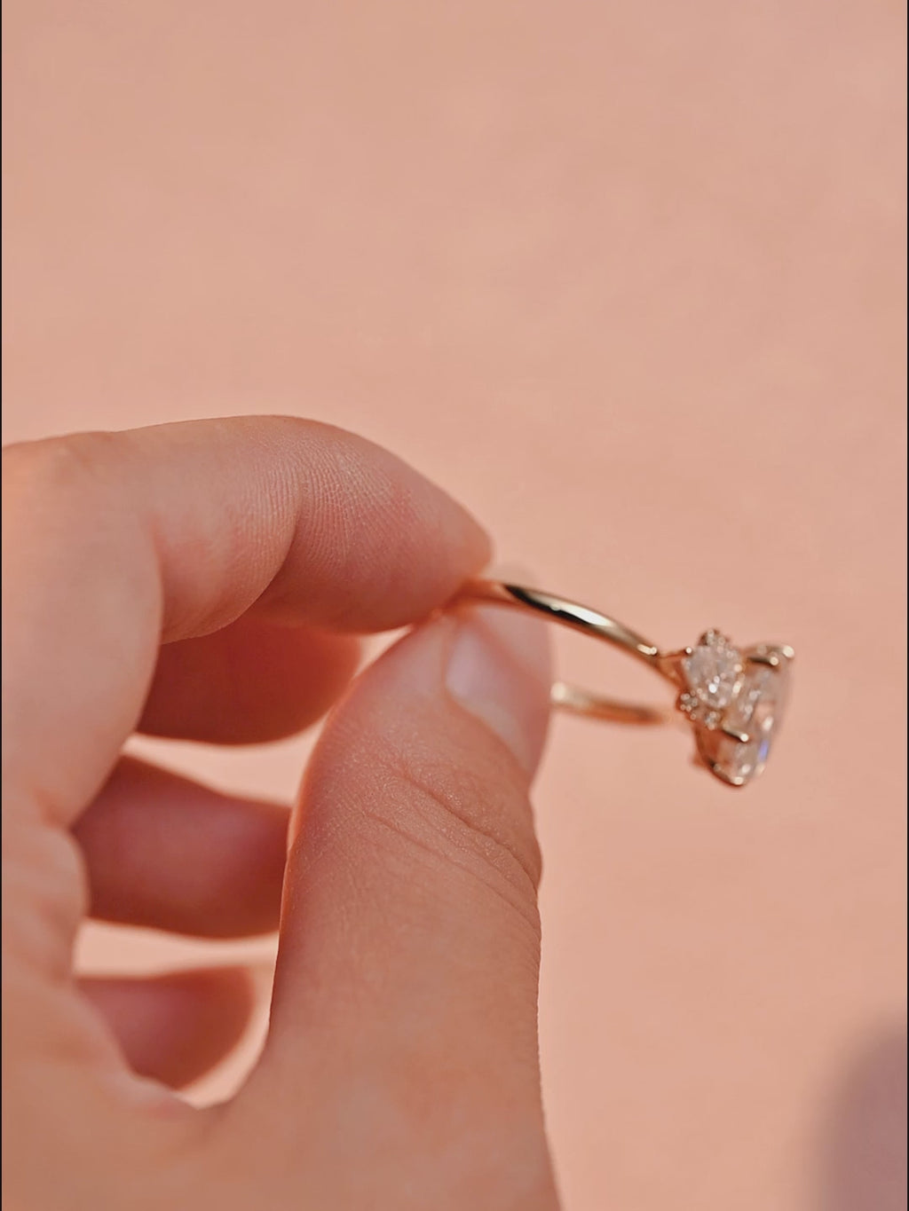 IGI Certified 1-5 Carat Oval Cut Lab Grown Diamond Ring | D VS1 EX | 14K 18K Gold