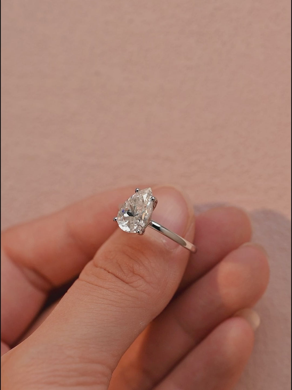 IGI Certified 1-5 Carat D Color VS1 Clarity Pear Cut Lab Grown Diamond Engagement Ring in 14K/18K Gold or Platinum